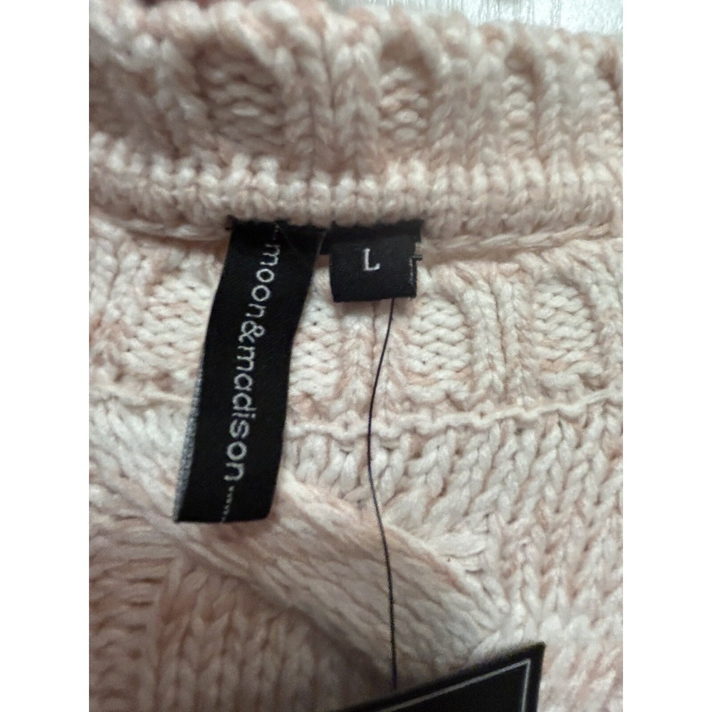 Moon & Madison Womens L Pink Cream Cable Knit Cropped Sweater NWT Boxy‎ Fit - Picture 3 of 13